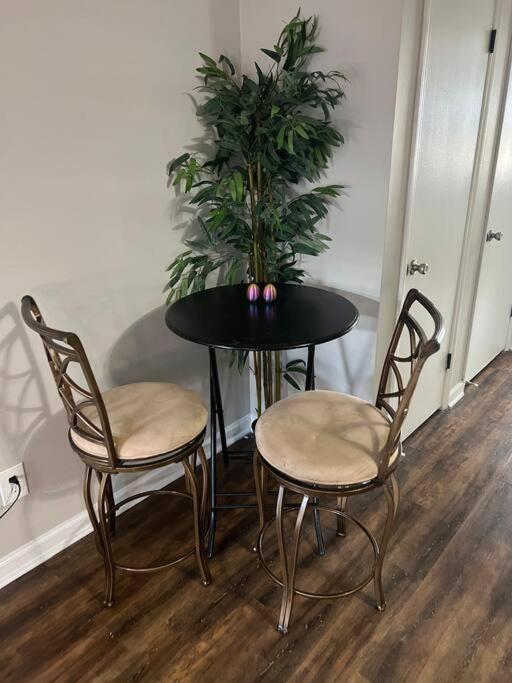 Indigo Downtownwalkable Kingbed Apartment Raleigh Bagian luar foto